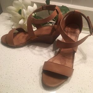 Le Chateau Leather Criss-Cross Wedge Sandal